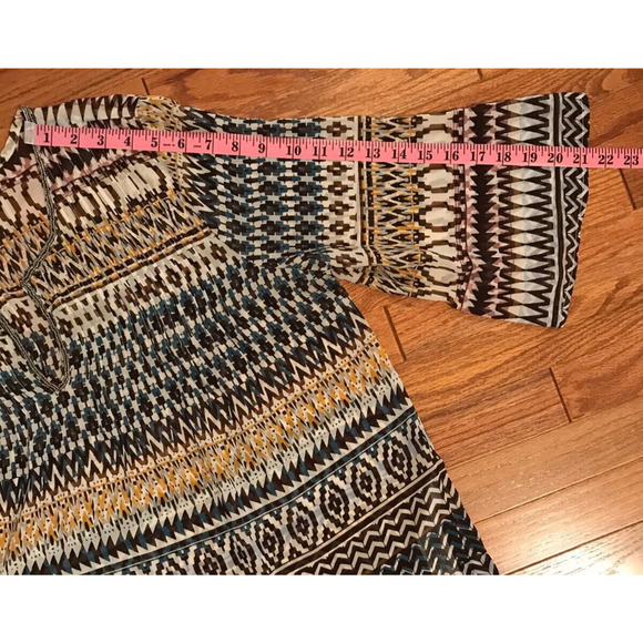Ariat Aztec Print Sheer V-Neck Blouse with Beaded Neckline - Size Large - Picture 8 of 12